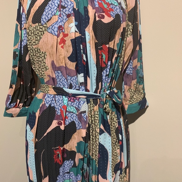 Final Sale Gorgeous Vintage Style Midi Dress - Picture 3 of 8